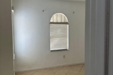 House in Homestead, Florida 4 bedrooms, 117.06 sq.m. № 2193063 - photo 4
