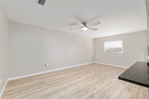 Villa ou maison à vendre à Ocala, Floride: 2 chambres, 130.9 m2 № 1719369 - photo 18