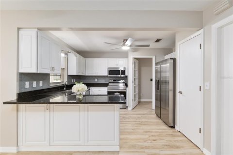 Villa ou maison à vendre à Ocala, Floride: 2 chambres, 130.9 m2 № 1719369 - photo 17