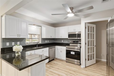 Villa ou maison à vendre à Ocala, Floride: 2 chambres, 130.9 m2 № 1719369 - photo 15