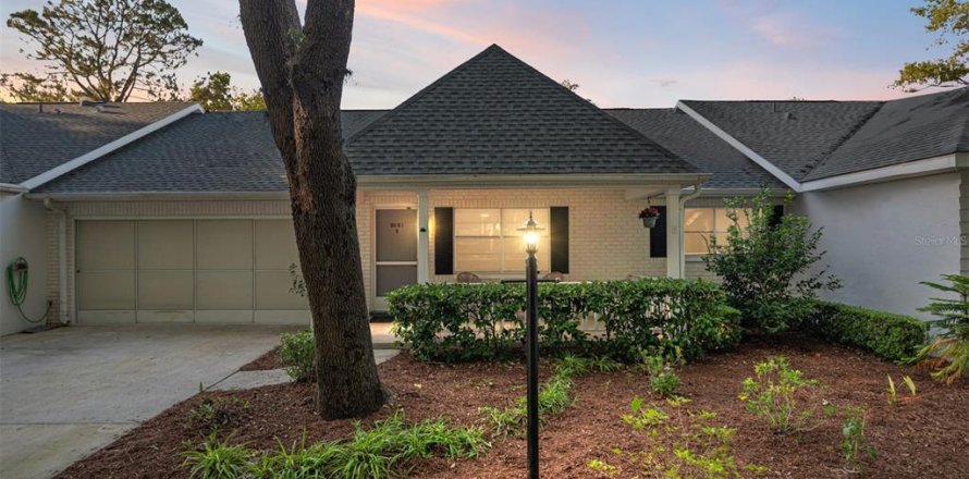 Casa en Ocala, Florida 2 dormitorios, 130.9 m2 № 1719369