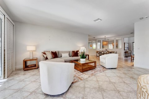 Condo in Jupiter, Florida, 3 bedrooms № 2417266 - photo 8