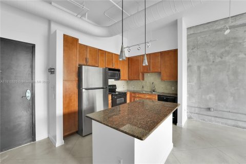 Condominio en venta en Miami, Florida, 1 dormitorio, 67.17 m2 № 1768905 - foto 3