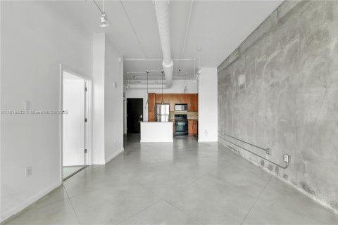 Condominio en venta en Miami, Florida, 1 dormitorio, 67.17 m2 № 1768905 - foto 8