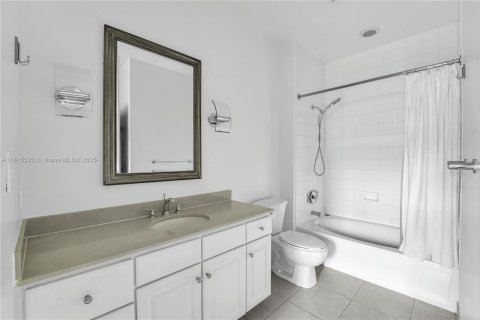 Condominio en venta en Miami, Florida, 1 dormitorio, 67.17 m2 № 1768905 - foto 11