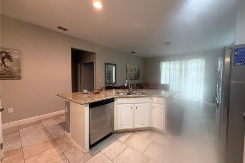 Villa ou maison à louer à Davenport, Floride: 5 chambres, 263.47 m2 № 2412685 - photo 5