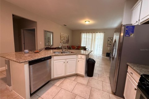 Villa ou maison à louer à Davenport, Floride: 5 chambres, 263.47 m2 № 2412685 - photo 8