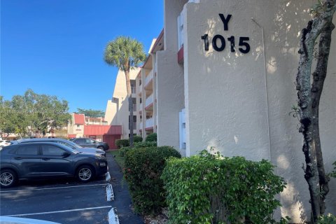Condo in Margate, Florida, 2 bedrooms  № 1830710 - photo 10