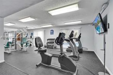 Condo in Fort Lauderdale, Florida, 2 bedrooms  № 2255150 - photo 27