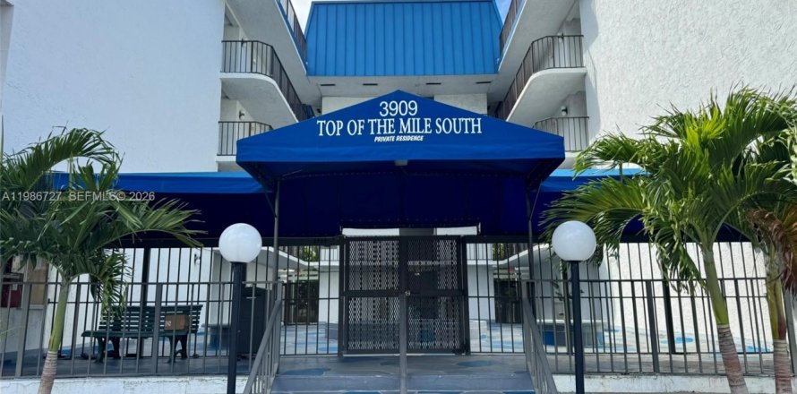 Condo in Fort Lauderdale, Florida, 2 bedrooms  № 2255150