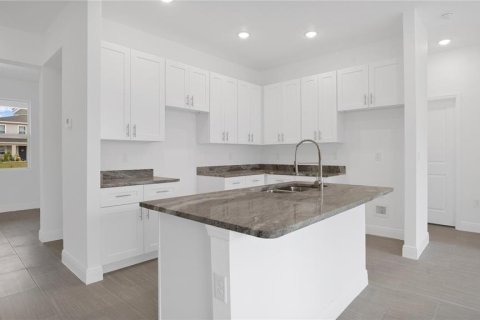 Villa ou maison à louer à Poinciana, Floride: 4 chambres, 166.3 m2 № 2420433 - photo 3