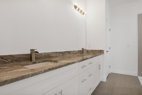Villa ou maison à louer à Poinciana, Floride: 4 chambres, 166.3 m2 № 2420433 - photo 5