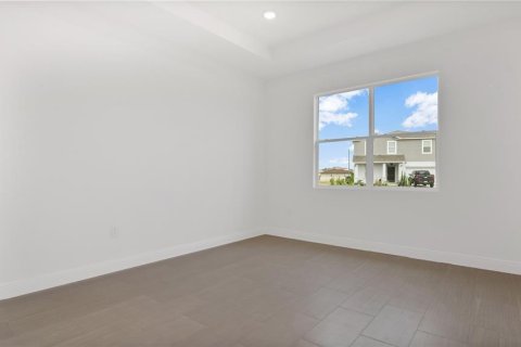 Villa ou maison à louer à Poinciana, Floride: 4 chambres, 166.3 m2 № 2420433 - photo 4