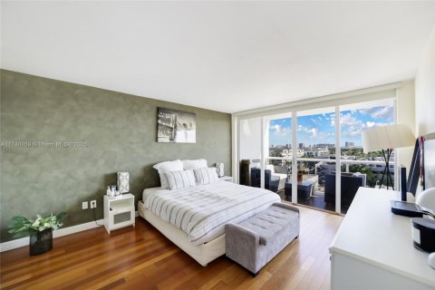 Copropriété à vendre à Miami Beach, Floride: 2 chambres, 117.99 m2 № 1812285 - photo 24