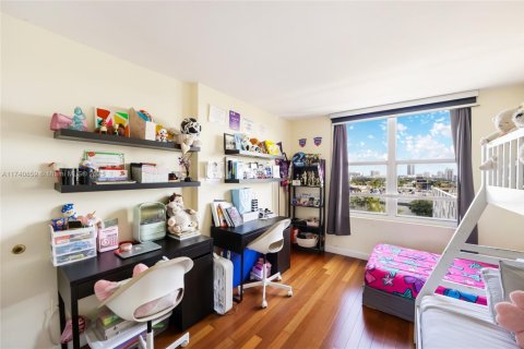 Copropriété à vendre à Miami Beach, Floride: 2 chambres, 117.99 m2 № 1812285 - photo 3