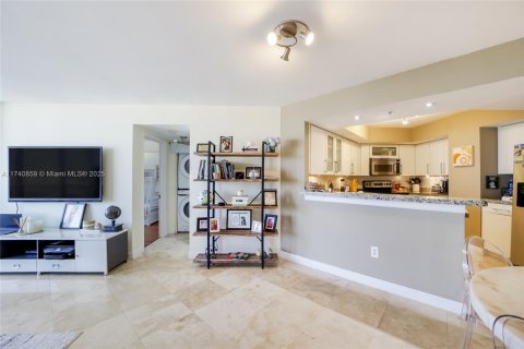 Copropriété à vendre à Miami Beach, Floride: 2 chambres, 117.99 m2 № 1812285 - photo 10