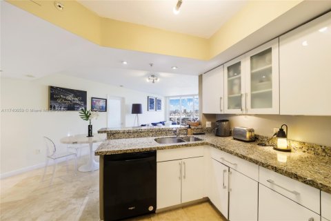Copropriété à vendre à Miami Beach, Floride: 2 chambres, 117.99 m2 № 1812285 - photo 16