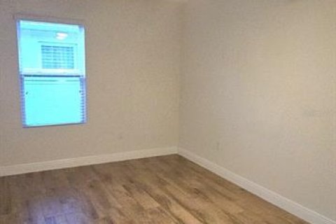 House in Kissimmee, Florida 4 bedrooms, 166.11 sq.m. № 1810987 - photo 10
