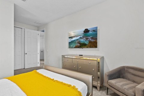 Casa en venta en Kissimmee, Florida, 7 dormitorios, 328.22 m2 № 1734018 - foto 13