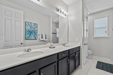 Casa en venta en Kissimmee, Florida, 7 dormitorios, 328.22 m2 № 1734018 - foto 23