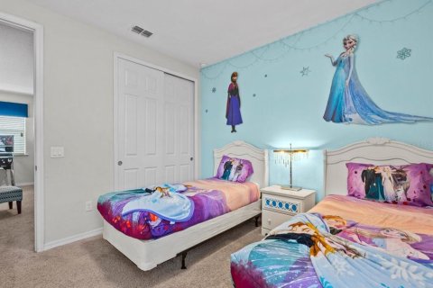 Casa en venta en Kissimmee, Florida, 7 dormitorios, 328.22 m2 № 1734018 - foto 29