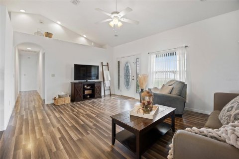 House in Ocala, Florida 4 bedrooms, 173.45 sq.m. № 1904975 - photo 5