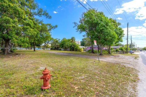 Land in Pompano Beach, Florida № 2027178