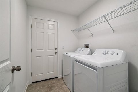 Casa en venta en Hudson, Florida, 4 dormitorios, 276.85 m2 № 1657168 - foto 17