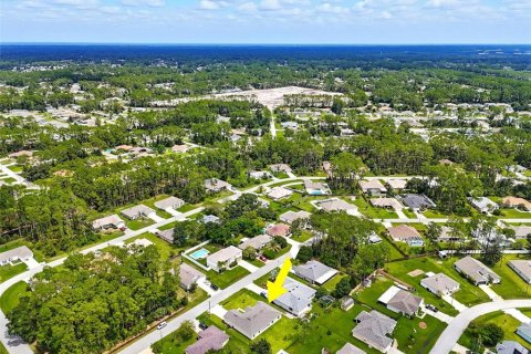House in Palm Coast, Florida 3 bedrooms, 205.13 sq.m. № 1765685 - photo 23
