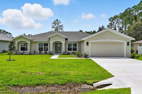 House in Palm Coast, Florida 3 bedrooms, 205.13 sq.m. № 1765685 - photo 2