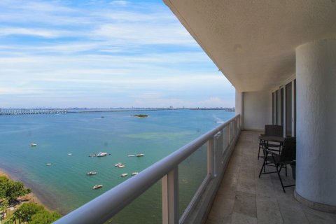Condo in Miami, Florida, 2 bedrooms  № 1832307 - photo 5