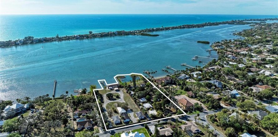 Land in Nokomis, Florida № 1563300