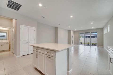 Villa ou maison à louer à Kissimmee, Floride: 2 chambres, 146.69 m2 № 2229133 - photo 17
