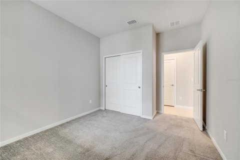 Villa ou maison à louer à Kissimmee, Floride: 2 chambres, 146.69 m2 № 2229133 - photo 13