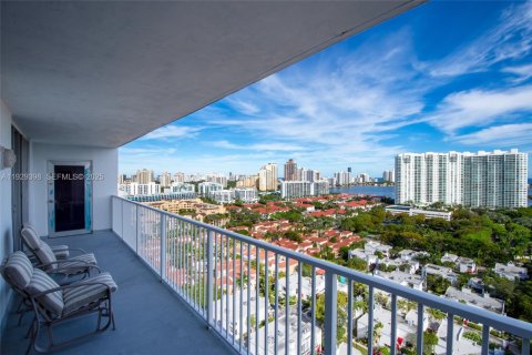 Copropriété à vendre à Aventura, Floride: 2 chambres, 198.07 m2 № 2249108 - photo 4