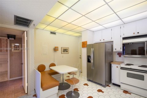 Copropriété à vendre à Aventura, Floride: 2 chambres, 198.07 m2 № 2249108 - photo 10
