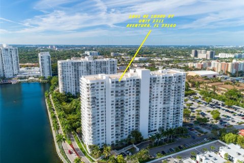 Condo à Aventura, Floride, 2 chambres  № 2249108
