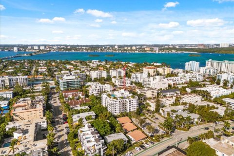 Commercial property in Bay Harbor Islands, Florida № 1859608 - photo 29