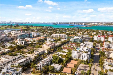 Commercial property in Bay Harbor Islands, Florida № 1859608 - photo 30
