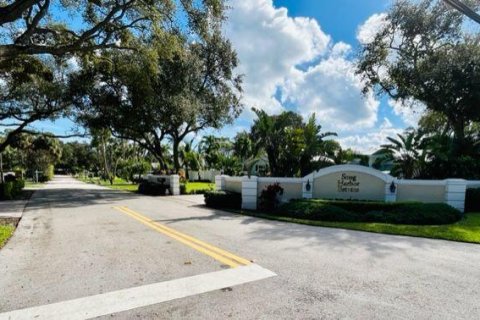 Casa en alquiler en Palm Beach Gardens, Florida, 3 dormitorios, 136.94 m2 № 945737 - foto 1