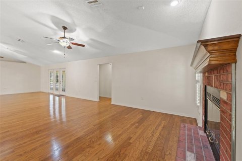 House in Brooksville, Florida 3 bedrooms, 213.49 sq.m. № 1580625 - photo 9