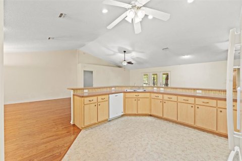 House in Brooksville, Florida 3 bedrooms, 213.49 sq.m. № 1580625 - photo 12
