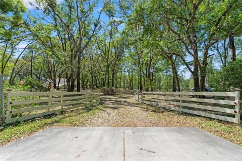 House in Brooksville, Florida 3 bedrooms, 213.49 sq.m. № 1580625 - photo 3
