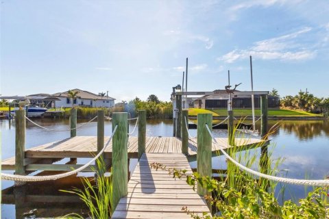 Casa en venta en Port Charlotte, Florida, 3 dormitorios, 193.14 m2 № 1601905 - foto 4