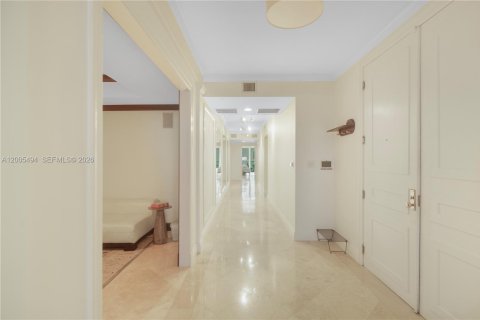 Condominio en venta en Aventura, Florida, 3 dormitorios, 304.16 m2 № 2089952 - foto 12