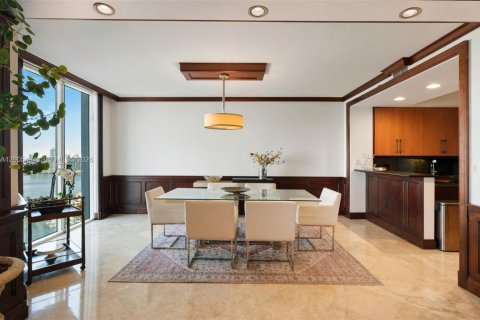 Condominio en venta en Aventura, Florida, 3 dormitorios, 304.16 m2 № 2089952 - foto 8