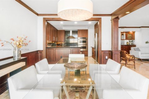 Condominio en venta en Aventura, Florida, 3 dormitorios, 304.16 m2 № 2089952 - foto 9
