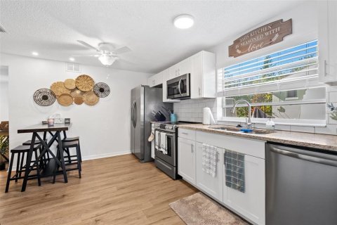 Villa ou maison à vendre à Port Richey, Floride: 2 chambres, 66.89 m2 № 1783223 - photo 16