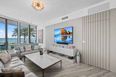 Condo in Fort Lauderdale, Florida, 4 bedrooms  № 2431496 - photo 11