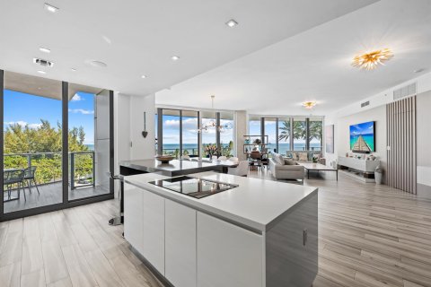 Condo in Fort Lauderdale, Florida, 4 bedrooms  № 2431496 - photo 3